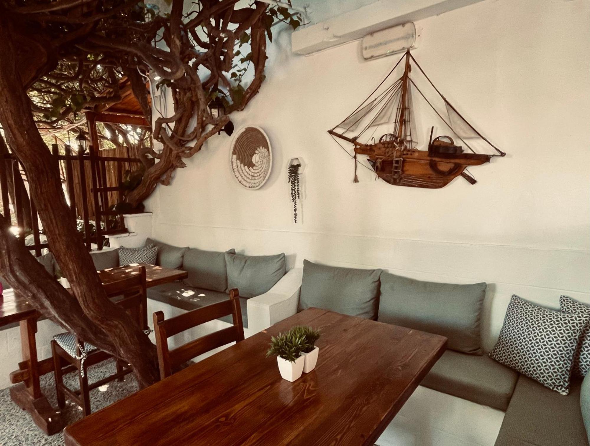 Semiramis Guesthouse Adamantas  Dış mekan fotoğraf